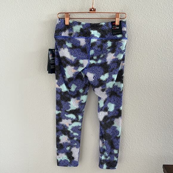 NWT New Balance NB Dry Fitted Mid Rise Capri Accel Capri Small - Picture 2 of 8